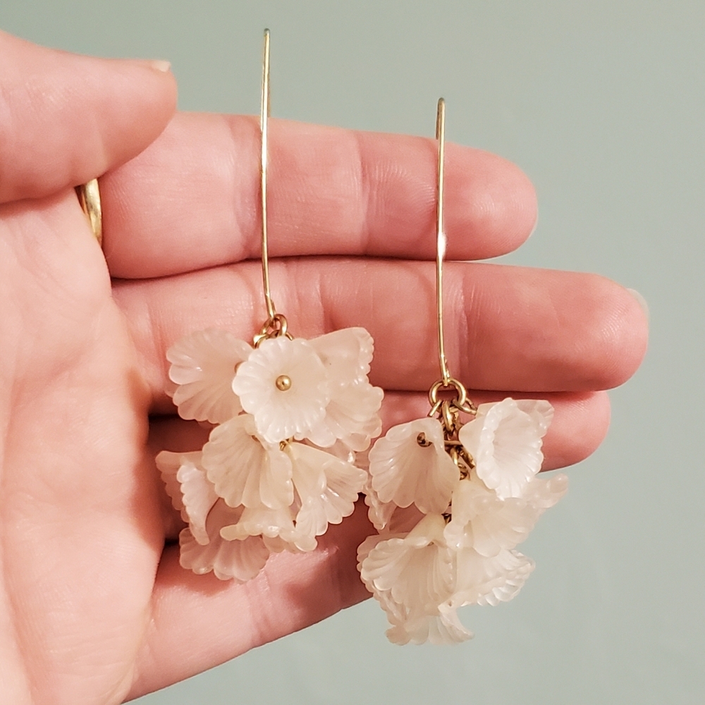 Pale Pink Flower Earrings